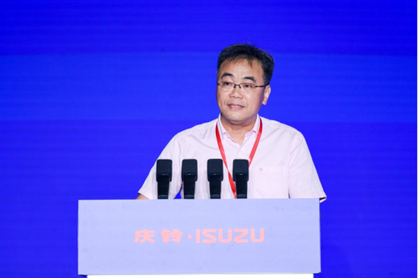 從合資典范到自主創(chuàng)新:慶鈴汽車創(chuàng)新發(fā)展大會(huì)在渝舉行 多技術(shù)路徑新品重磅發(fā)布(給企業(yè)審)(2)2003.jpg