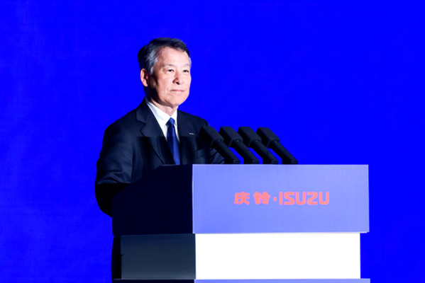 從合資典范到自主創(chuàng)新:慶鈴汽車創(chuàng)新發(fā)展大會(huì)在渝舉行 多技術(shù)路徑新品重磅發(fā)布(給企業(yè)審)(2)564.jpg