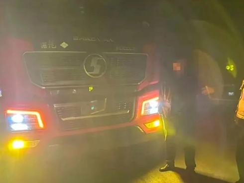 ɽ(yn)؛܇١dӏ(qing)ܿp؛܇ޡb