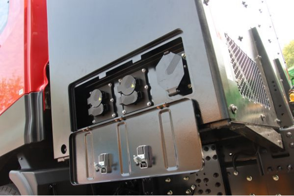 充電5分鐘續(xù)航百公里 欣旺達(dá)賦能兆瓦超充392.jpg