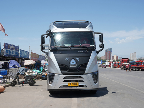 跟車報(bào)告:銀川-巴彥淖爾,黃河重卡守候我的小幸福