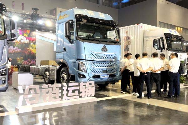 ܇֮ѡH7 Pro 6×2܇a(chn)ƷV1.3189.jpg