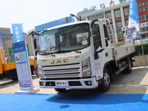 超強動力“大床房車” 寬體駿鈴A7領航新貨運